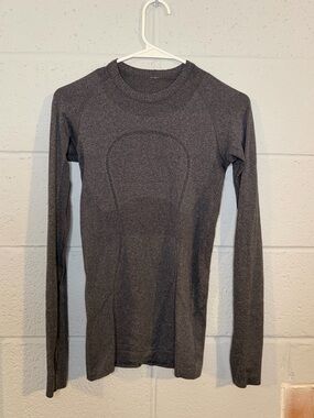 Lululemon Swiftly Tech Long-Sleeve Shirt Hip Length